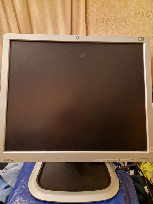 Монитор HP L1950g