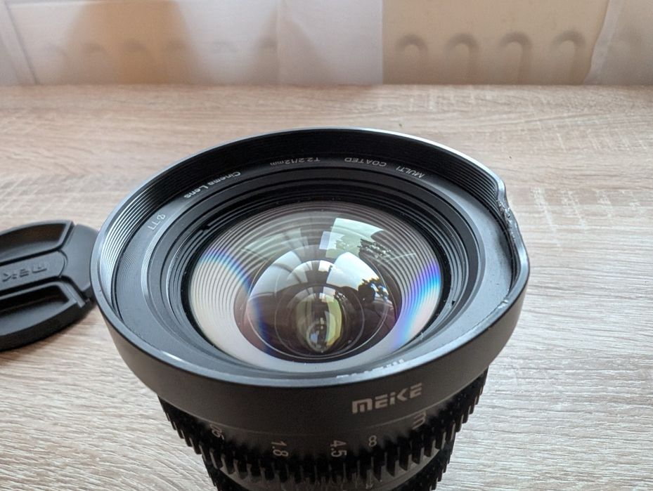 Meike 12mm MFT T2.2