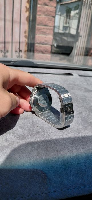 Продам мужские часы