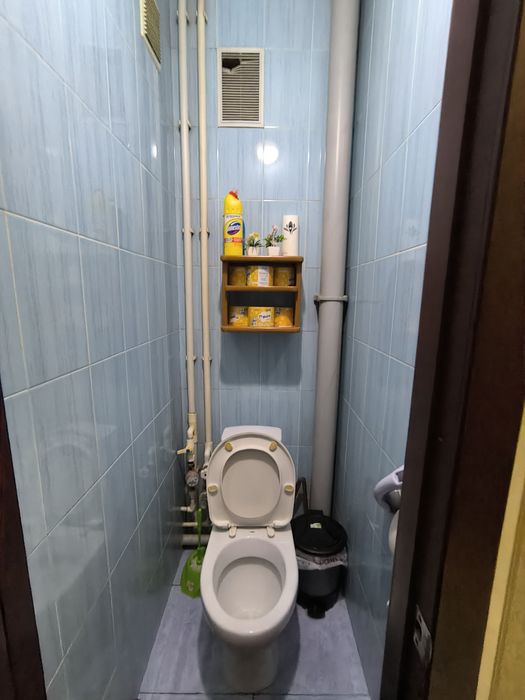 3 х ком.квартиру Сергели Спутнике 17. 2/4  кирпич 77 серия . Балкон