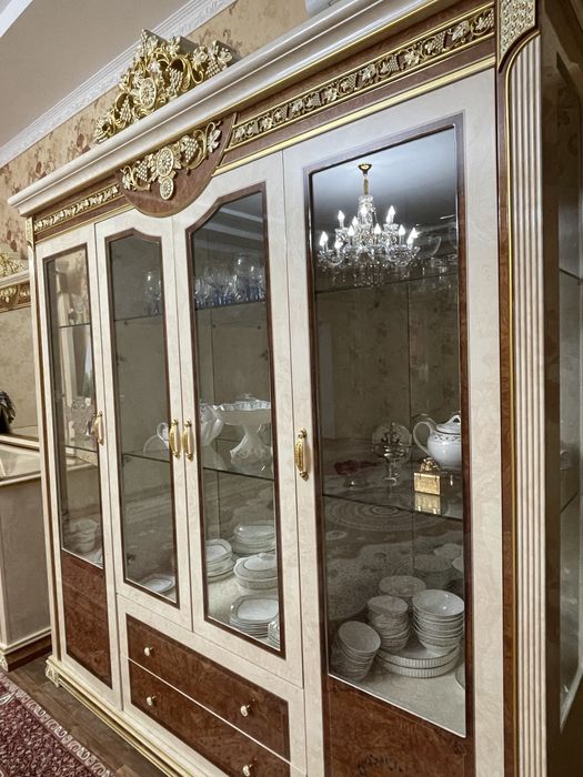 Горка, гарнитур, зеркало, мебель для гостиной