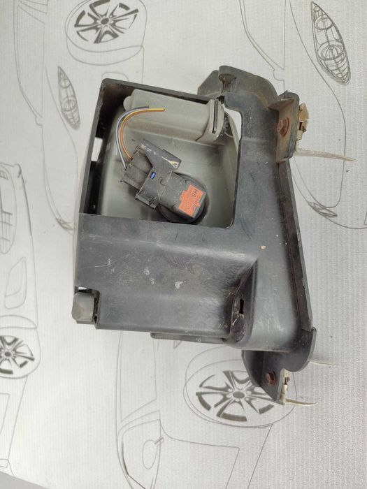 Proiector Ceata Dreapta cu Suport Bara / Halogen Ford B-Max Minivan 2012–2017 / Cod OEM AV11-15266-AB (5D2)