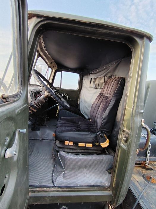 Бензовоз заправщик Урал Маз 6 талик мотор