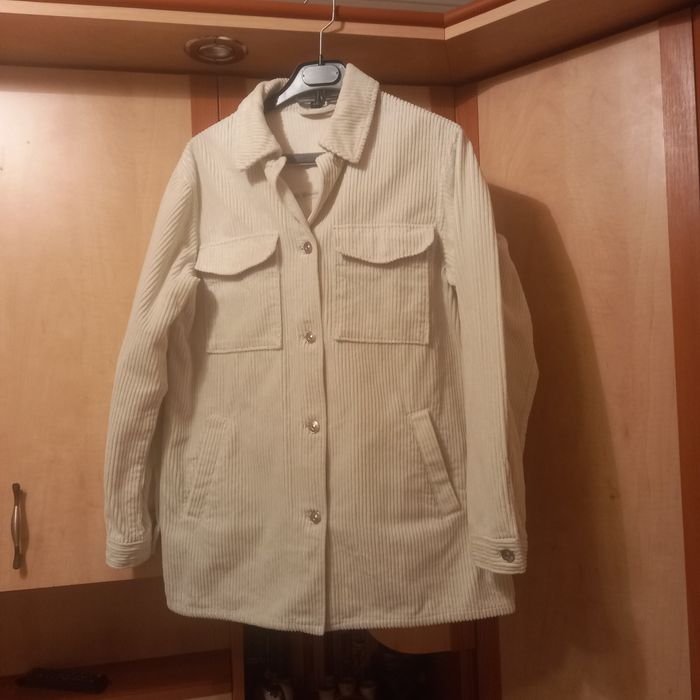 Vând 2 sacouri dama