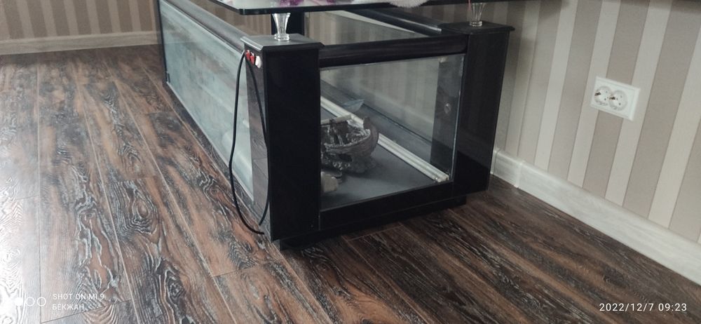 Аквариум большой