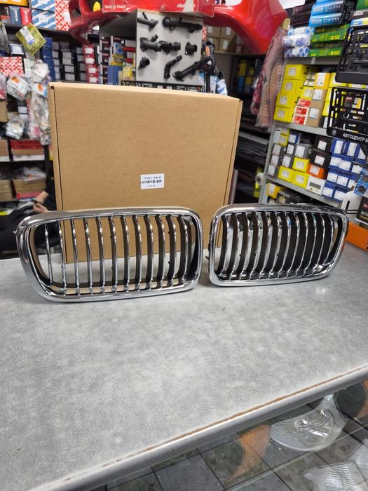 BMW E38 решотка радиатора