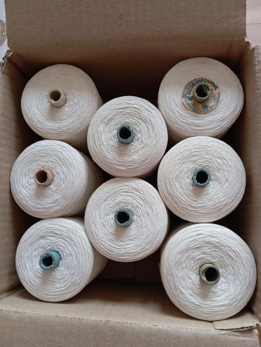 Нитки швейные в бобинах и катушках