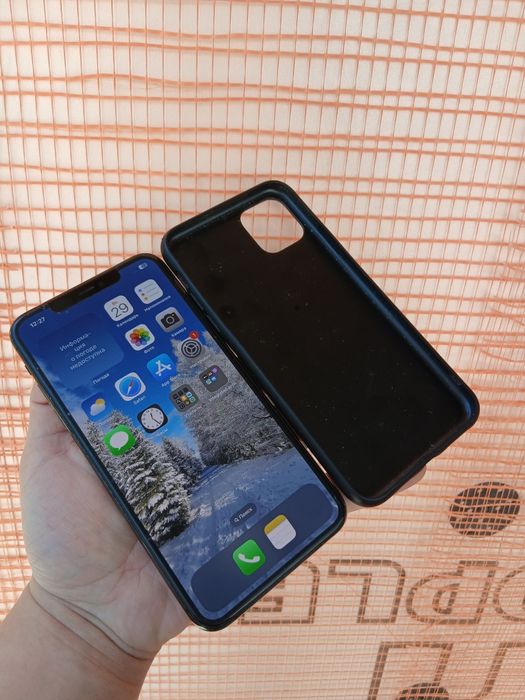 В продаже 11 про мах.