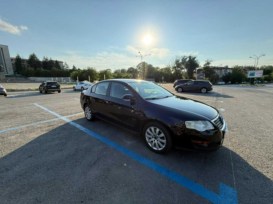**Volkswagen Passat B6 Comfortline Putere: 110 CP• 2.0 TDI Common Rail • Euro 5 • (prima înmatriculare 2011) • 221.000 km**| Gata pentru drumuri lungi