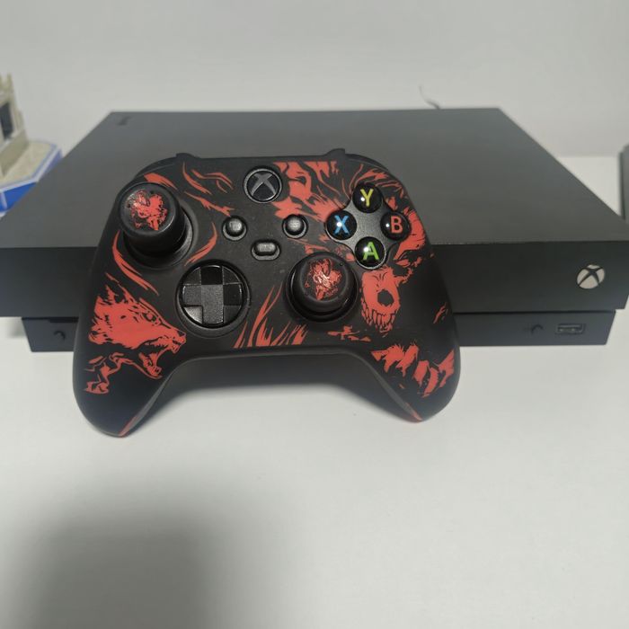 Xbox One X/ Maneta/ husa