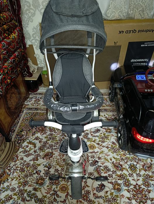 Трёхколёсный детский велосипед