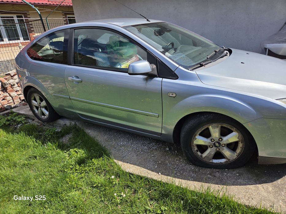 Ford Focus 2005, 1.6 Ti-Vct benzina, echipare Ghia + gpl