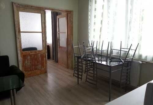 Дава се под наем Тристаен апартамент в София, Център - 75 кв.м за 700 € - Снимка #2