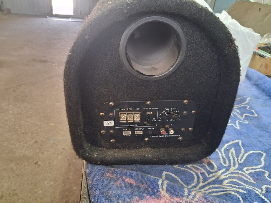 Продам сабуфер..