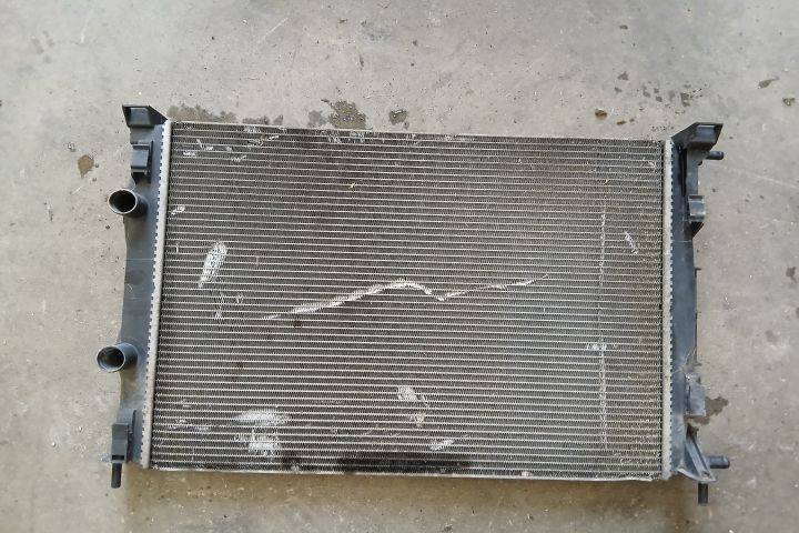 Radiator apa racire motor 1.5 DCI Renault Scenic 2 [2003 - 2006] Gran