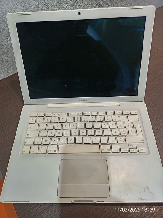 MacBook din 2006
