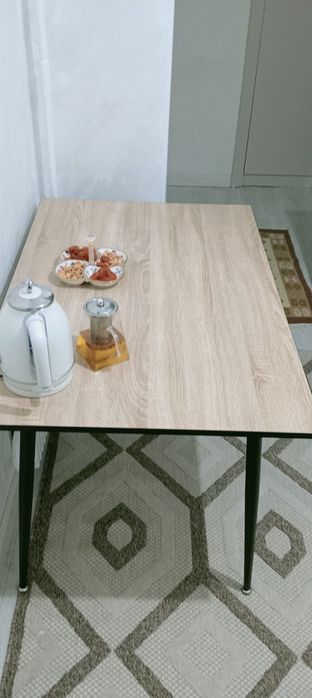 Продам стол для кухниии