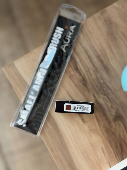 Пудра за вежди Anastasia Beverly Hills + четка
