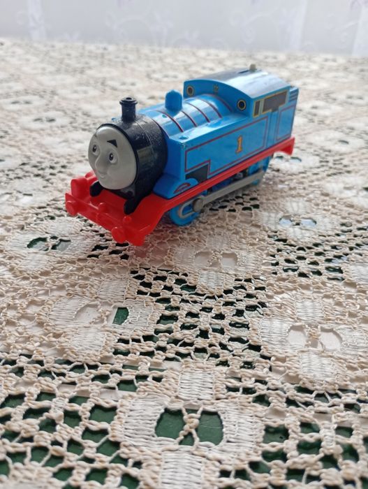 Vând locomotivă de jucărie