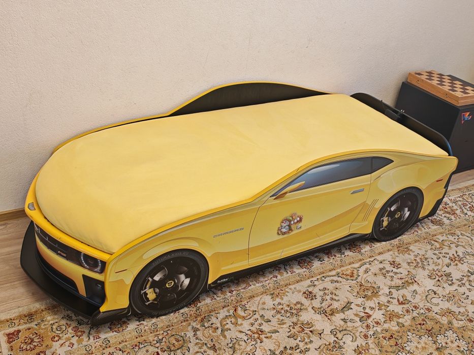 Детская кровать машинка