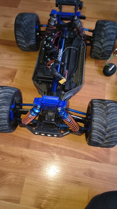 Traxxas rustler 4x4 modificat