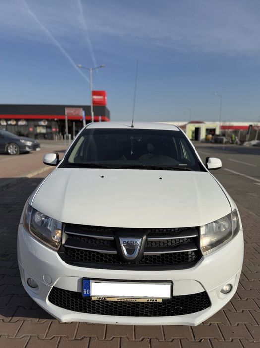 Vând Dacia Logan 2014