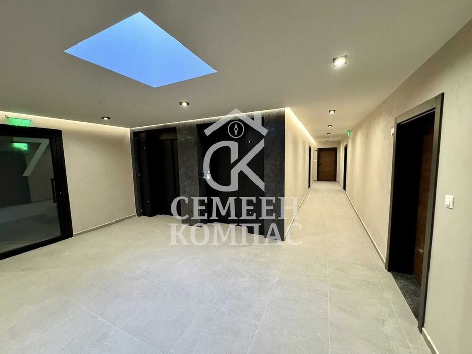 Двустаен луксозно обзаведен апартамент в Христо Смирненски