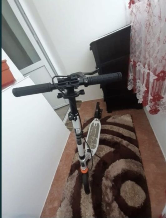 Vand Trotineta ca noua