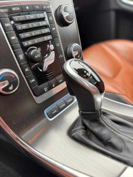 Volvo V60 2014 - Plug in Hybrid - 8990e