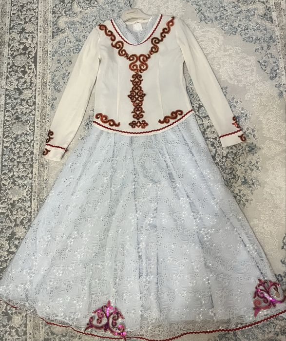 Казахский национальный костюм