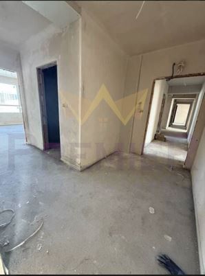 Тристаен в Бургас, Славейков