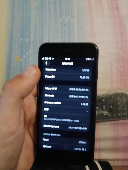 vand iphone se 2020 stare impecabila mai multe detali la tel 0752364336