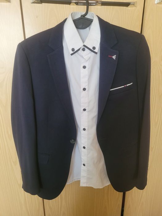 Костюм за тържествени случай