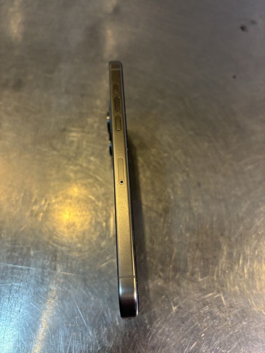 Айфон 15 про мах