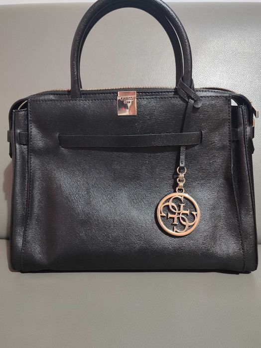 Дамска чанта GUESS Christy LRG Girlfriend Satchel