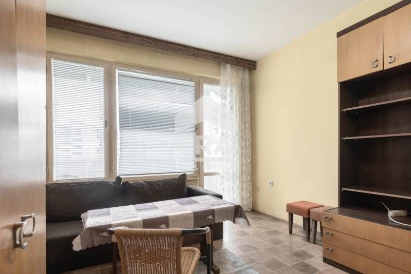 Продава се Двустаен апартамент в Варна, Възраждане 1 - 49 кв.м за 1082 €/кв.м - Снимка #1