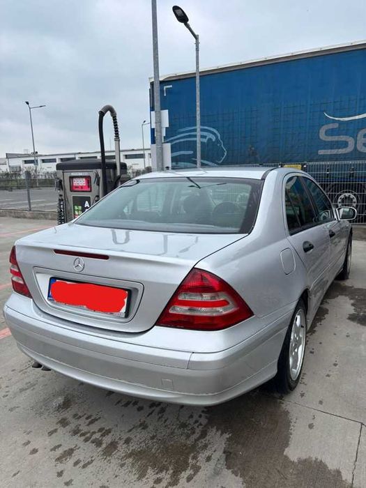 Mercedes-Benz C 200 2004