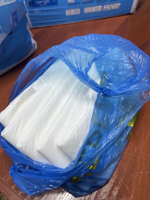 Продам взрослый подгузник Tena L  plus