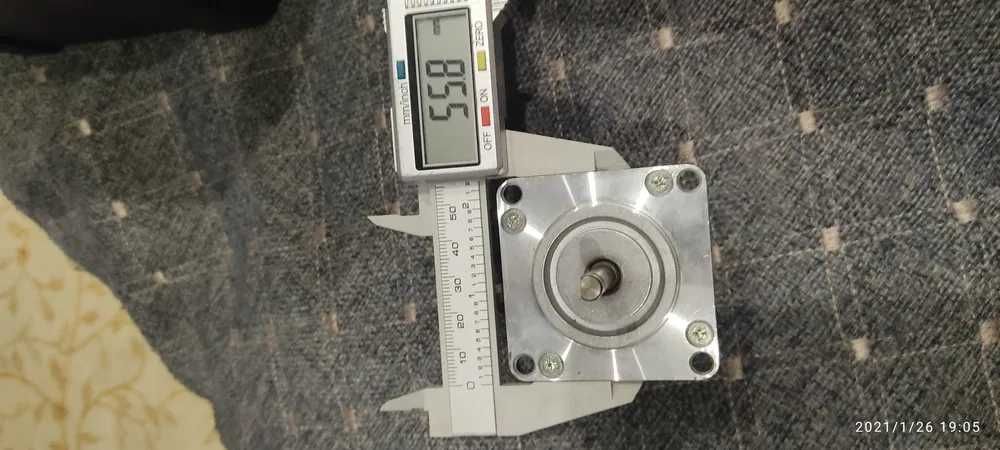 Шаговый двигатель Nema23