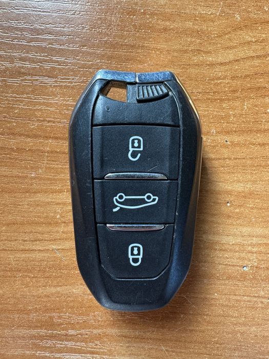 Оригинален ключ Peugeot Keyless