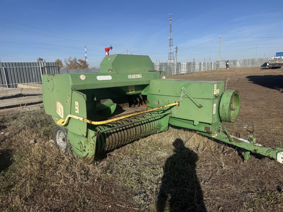 Продам тюковый пресс подборщик