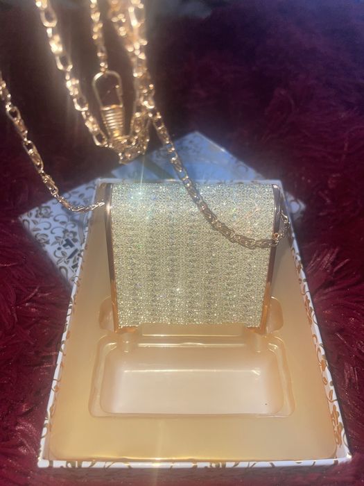 Rujuri +gentuta cadou