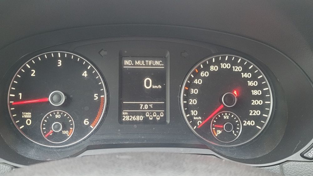 Seat Alhambra 2011 diesel, 6.800 € — imagine 4