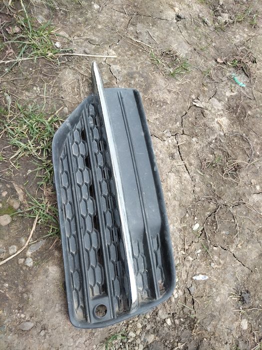 Vând grile față pentru Volvo xc90 2023