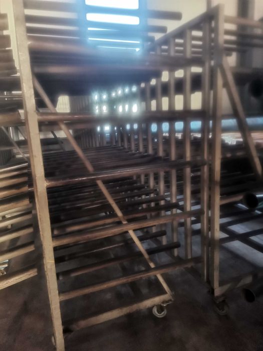 метални закачалки