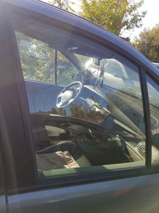 Geam Culisant Usa / Portiera Dreapta Fata Renault Scenic 1 1997 - 2003