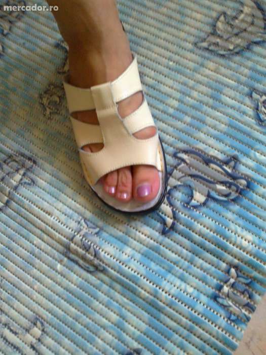 papuci crem,41