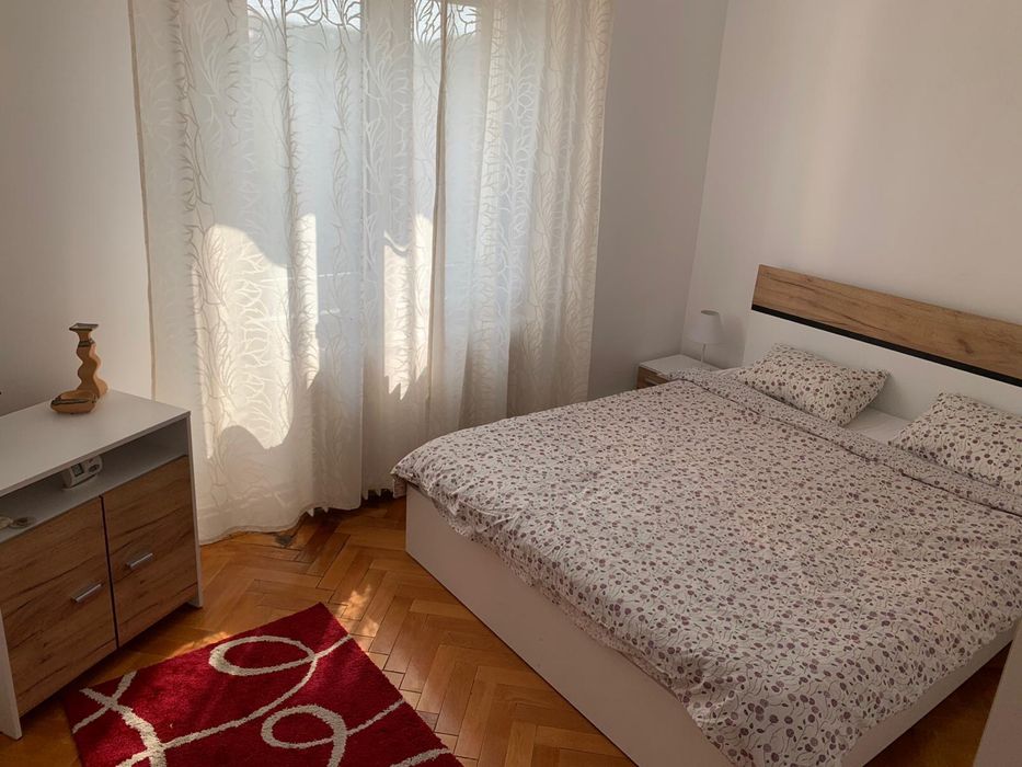 Apartament 3 camere decomandate de inchiriat, Dambu Pietros