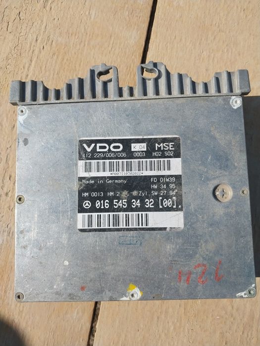 Мерседес 124 220