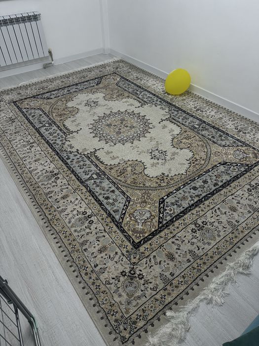 Продается Ковер б/у